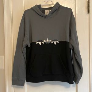 Adidas Men’s Hoodie Sliced Trefoil style  size Medium Black and blue oxide